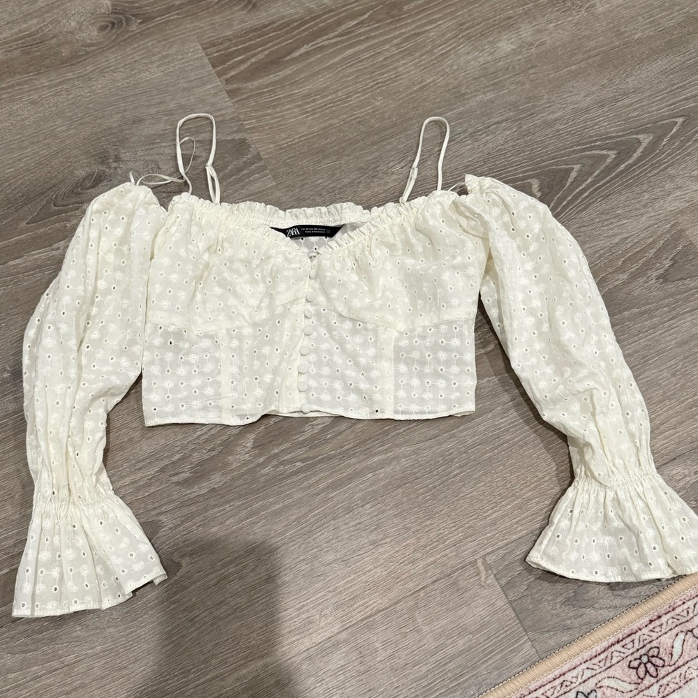 Zara white off the shoulder crop top XS